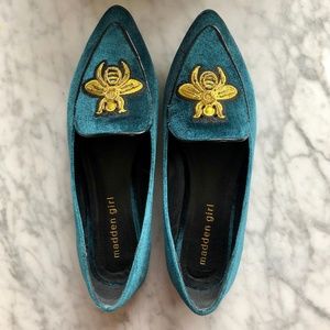 NWOB Madden Girl Embellished Velvet Loafers Sz 6